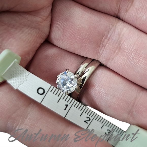 Set of 2 Rings Size 8 - Picture 7 of 7